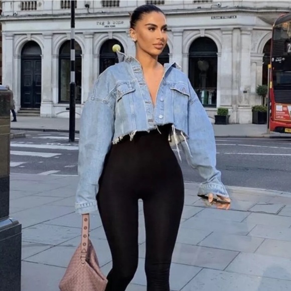 Zara Cropped Denim Jacket - Picture 2 of 15